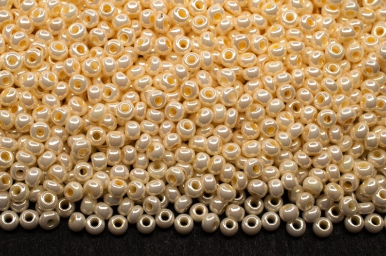 Бисер Preciosa 46113, 10гр