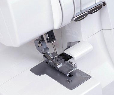 Оверлок Aurora 700D
