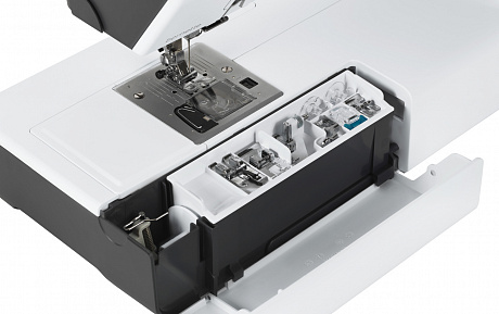 Бытовая швейная машина Bernette b77