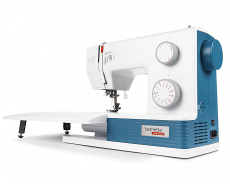 Бытовая швейная машина Bernette b05 Academy, Швейцария