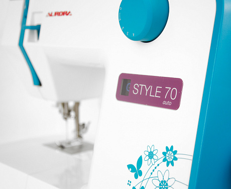 Бытовая швейная машина Aurora Style 70
