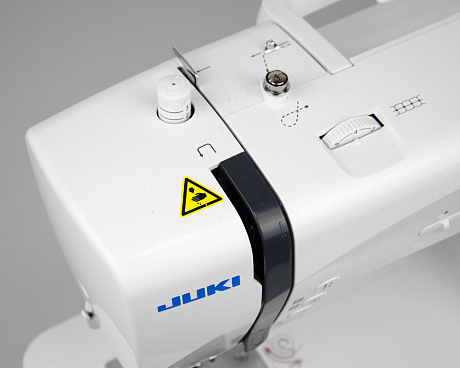 Бытовая швейная машина Juki HZL 70 HW-C