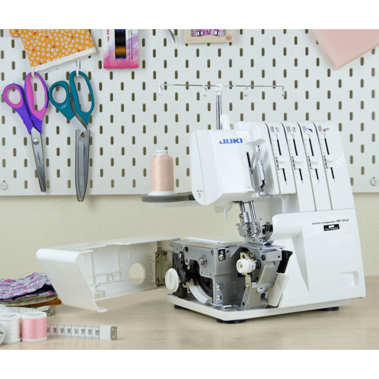 Оверлок Juki МО-104DN