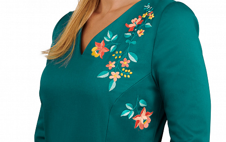 Бытовая швейно-вышивальная машина Bernette B 79