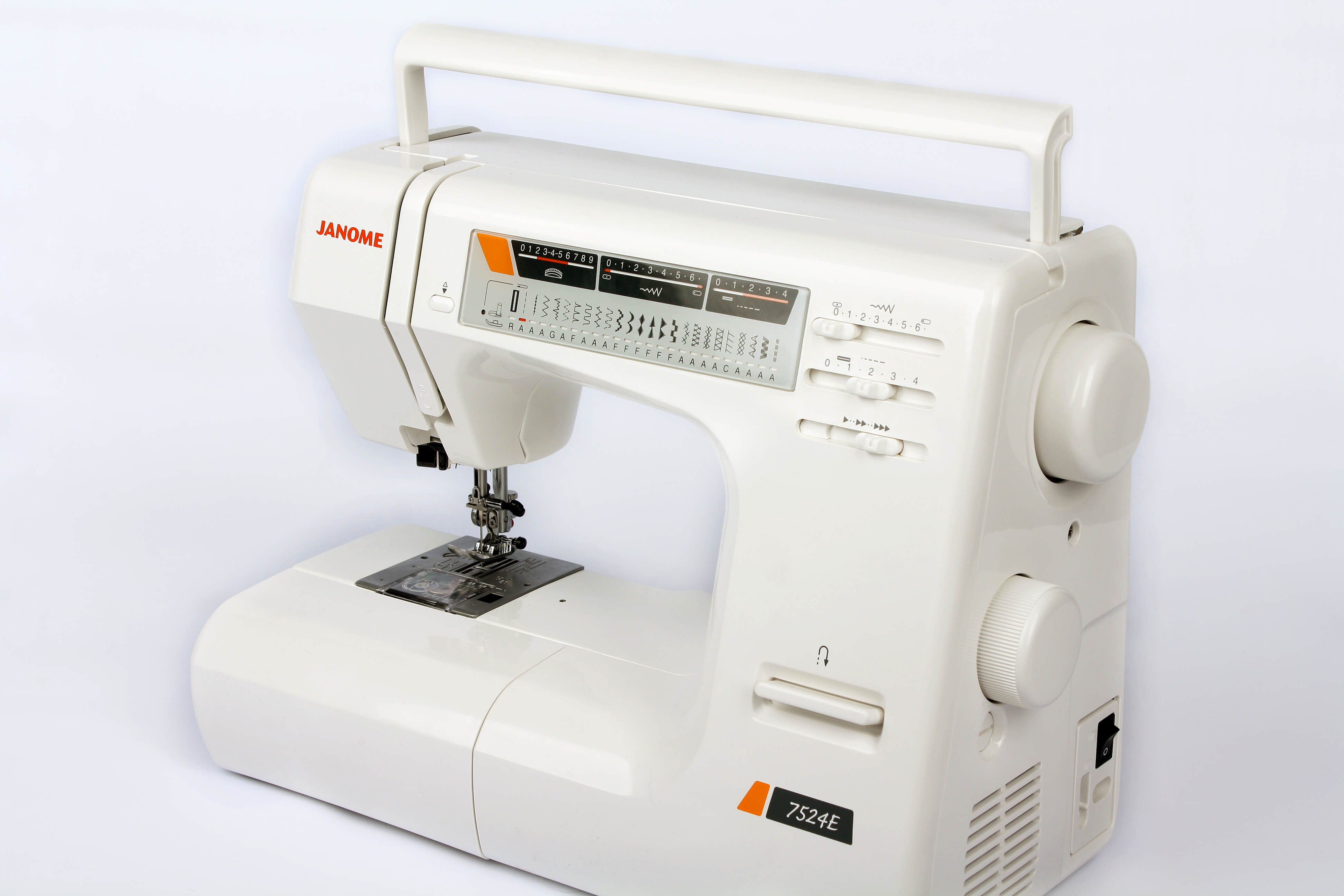  Бытовая швейная машина Janome 7524E Япония