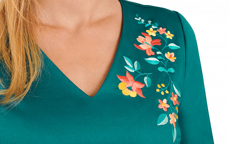 Бытовая швейно-вышивальная машина Bernette B 79