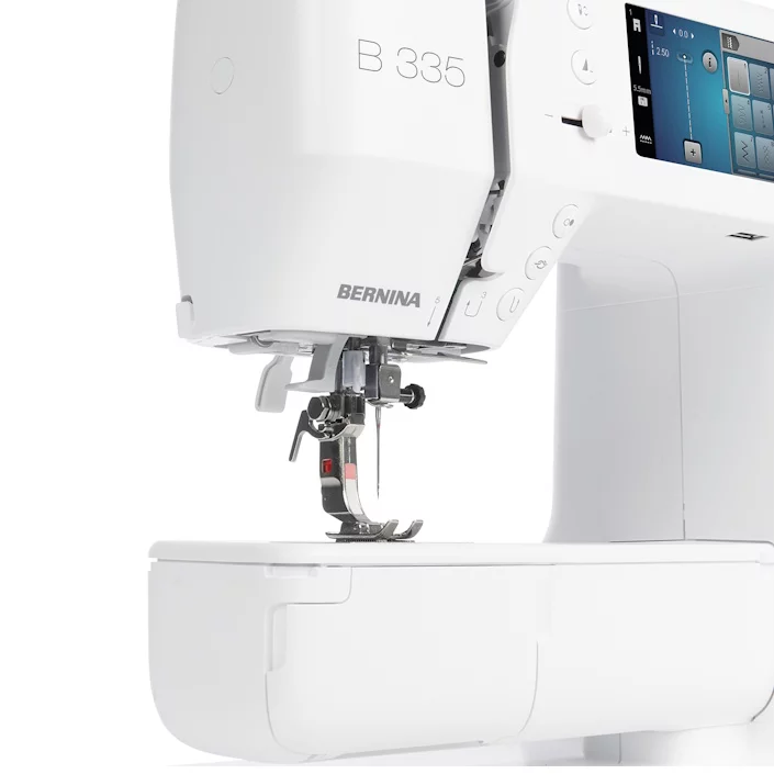 Бытовая швейная машина Bernina B335, Швейцария