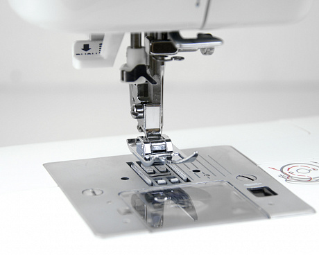 Бытовая швейная машина Juki HZL 357 ZP-A