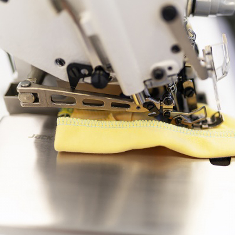 Оверлок промышленный Jack E3-4-M2-24+стол