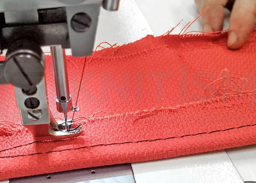 Промышленная прямострочная швейная машина с двойным продвижением Aurora A-0302D + стол