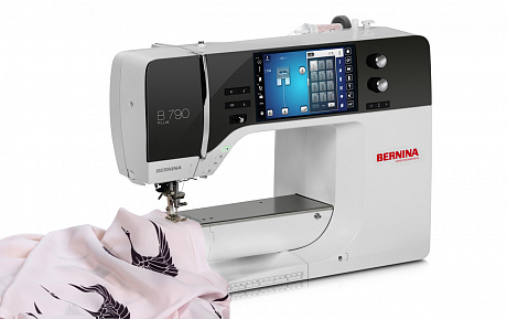 Бытовая швейная машина Bernina B790 Plus, Швейцария