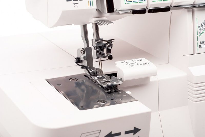 Коверлок Merrylock 0115