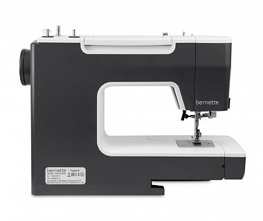 Бытовая швейная машина Bernette b33, Швейцария
