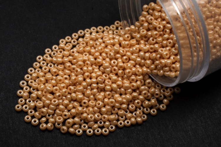 Бисер Preciosa 46085, 10гр