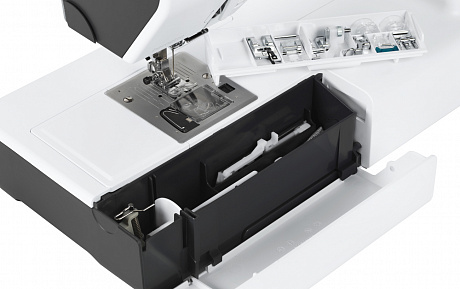 Бытовая швейная машина Bernette b77