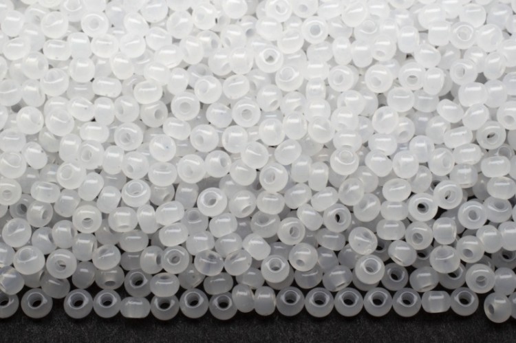 Бисер Preciosa 02090, 10гр